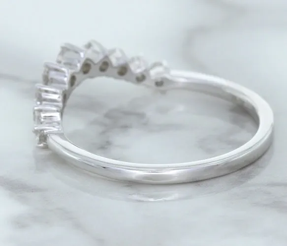 0.45ctw Diamond Curved Band in 18K White Gold