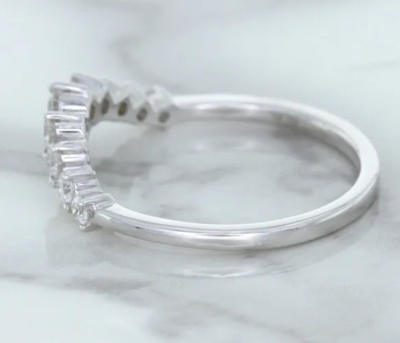 0.45ctw Diamond Curved Band in 18K White Gold
