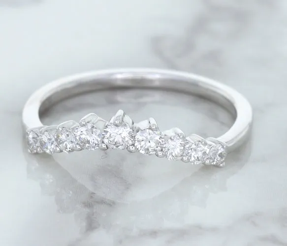 0.45ctw Diamond Curved Band in 18K White Gold