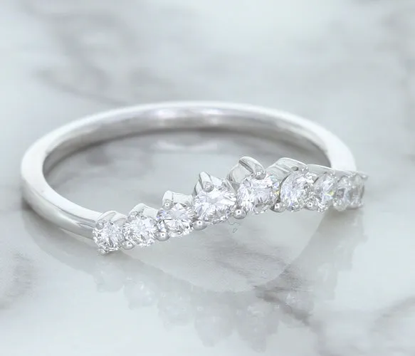 0.45ctw Diamond Curved Band in 18K White Gold