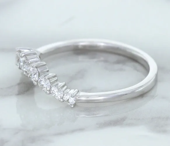 0.45ctw Diamond Curved Band in 18K White Gold