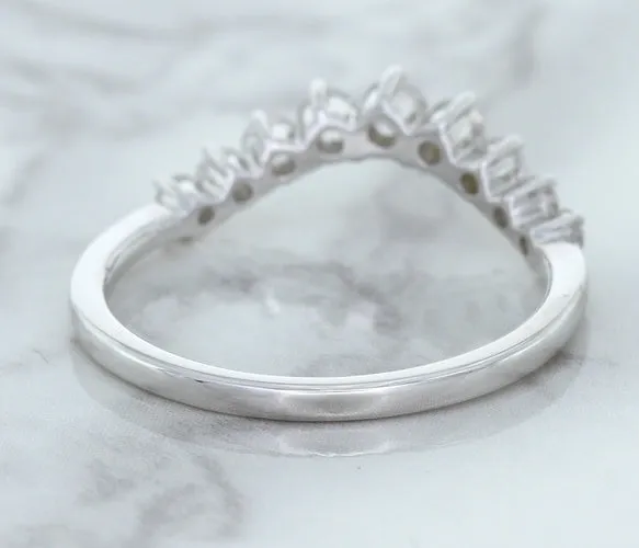 0.45ctw Diamond Curved Band in 18K White Gold
