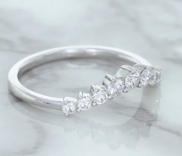 0.45ctw Diamond Curved Band in 18K White Gold