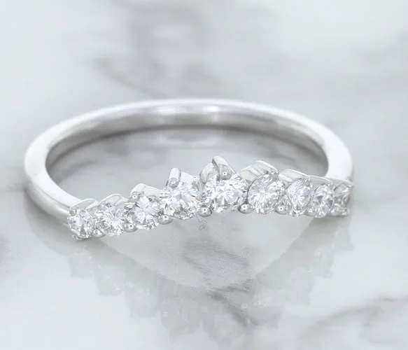 0.45ctw Diamond Curved Band in 18K White Gold