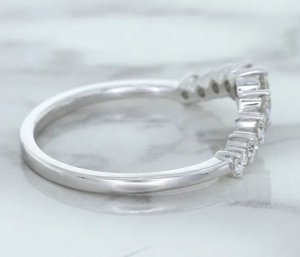 0.45ctw Diamond Curved Band in 18K White Gold