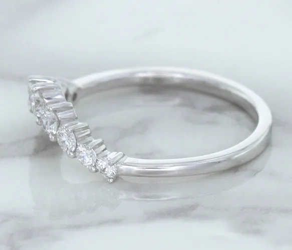 0.45ctw Diamond Curved Band in 18K White Gold