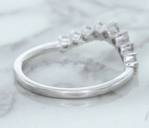 0.45ctw Diamond Curved Band in 18K White Gold