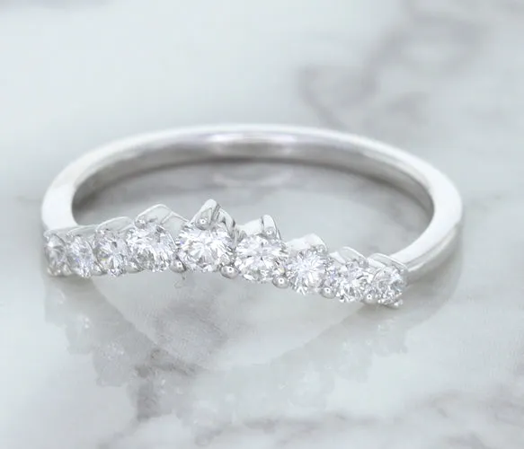 0.45ctw Diamond Curved Band in 18K White Gold