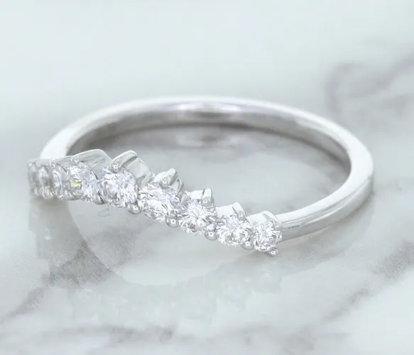 0.45ctw Diamond Curved Band in 18K White Gold