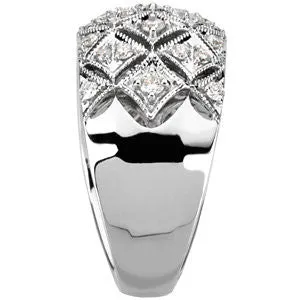 14k White Gold 1/2 CTW Diamond Ring, Size 7