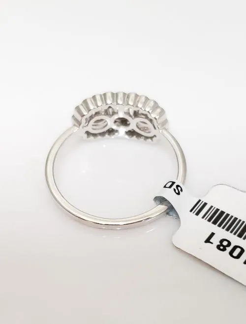 14K WHITE GOLD .75ct VINTAGE STYLE THREE STONE DIAMOND RING