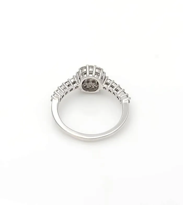 14k White Gold .82ct Round Diamond Cluster Flower Ring