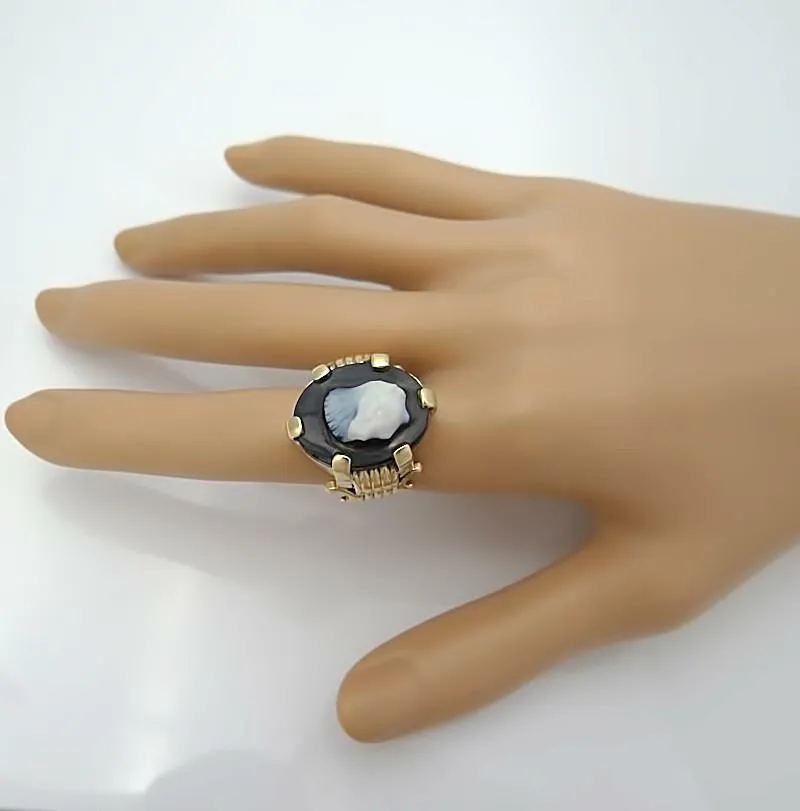14k YELLOW GOLD CUSTOM MADE OVAL BLACK ONYX WHITE CARVED ANIMAL CAT RING