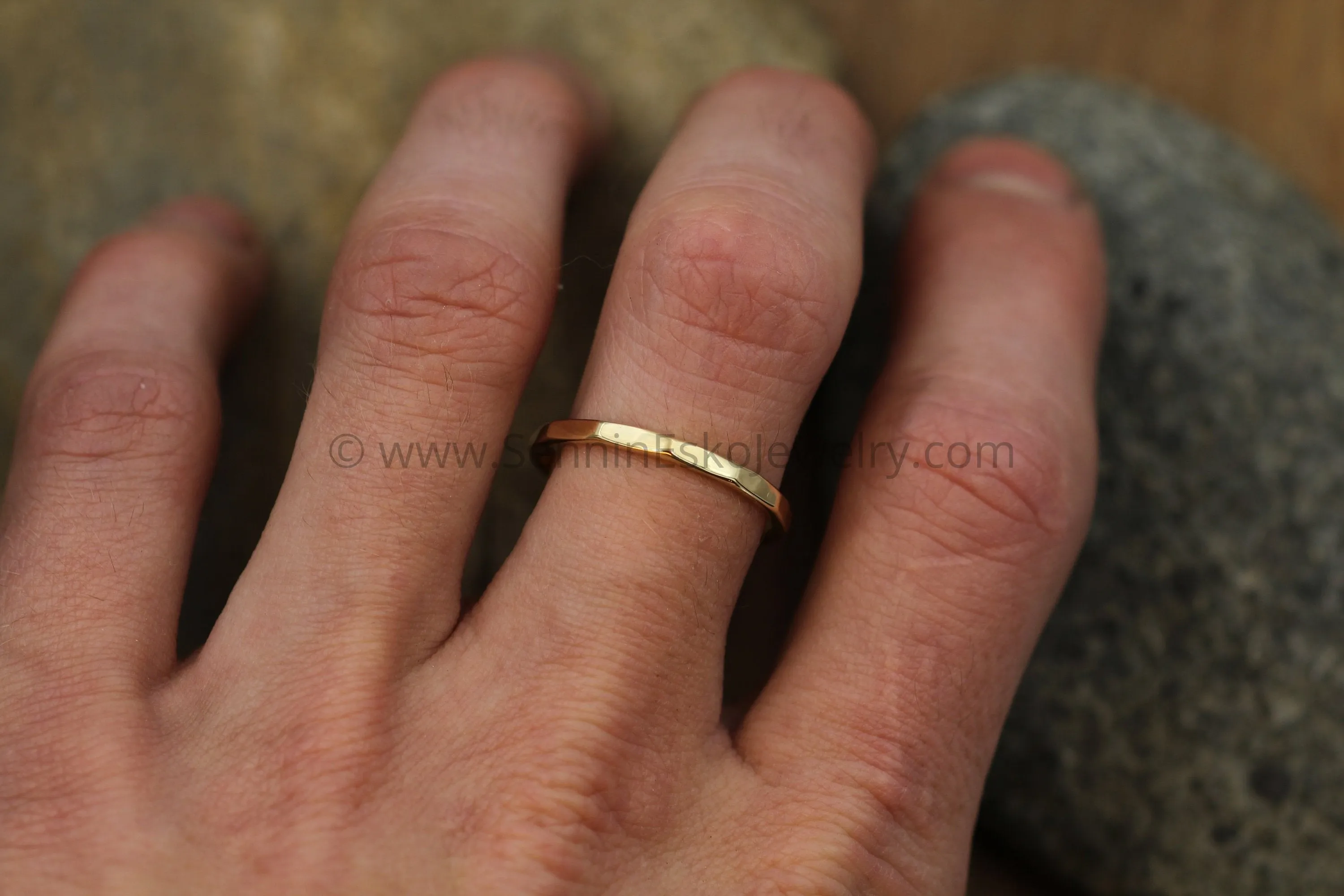 14kt Yellow Gold 2mm Hammered Band - Glossy Finish