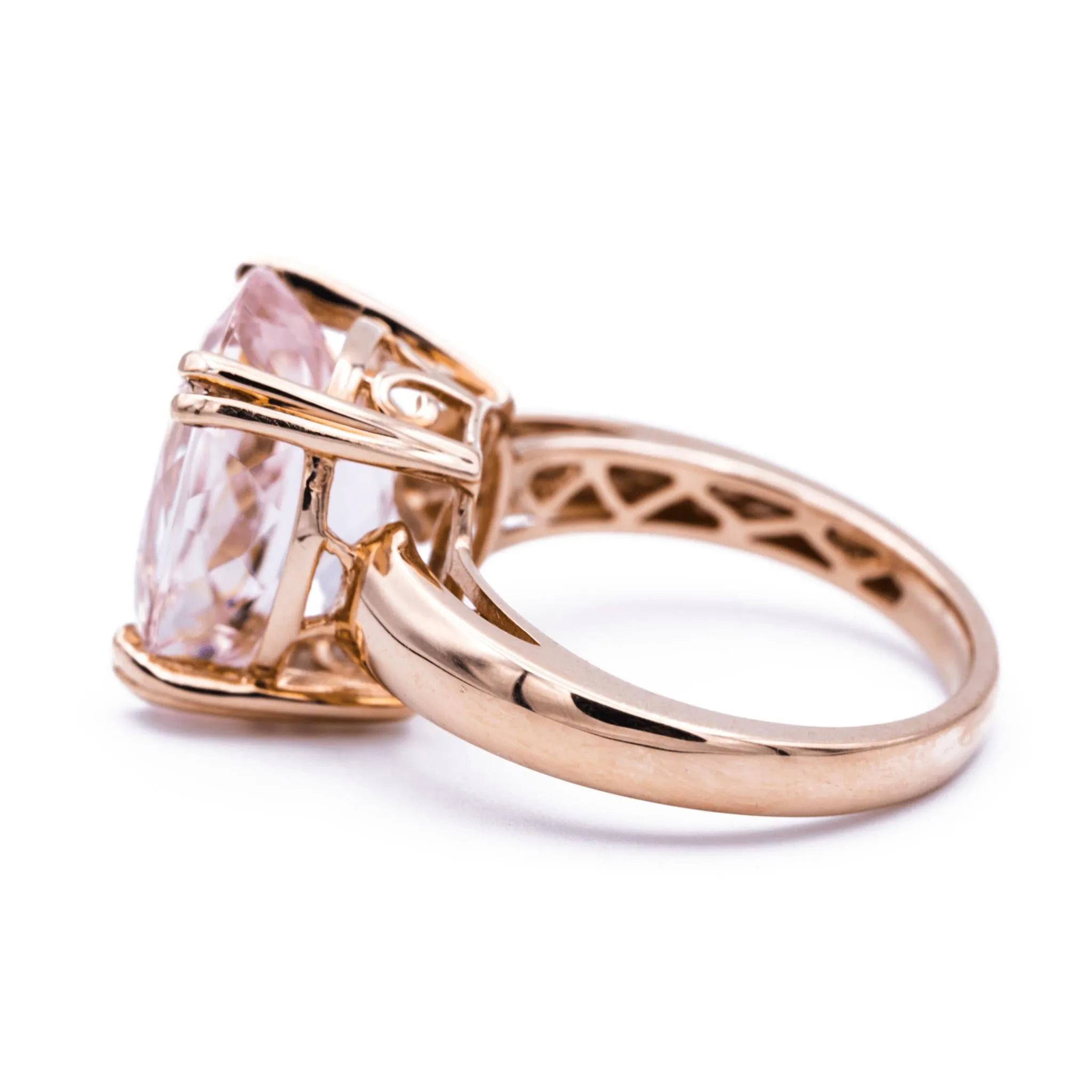 15mm x 11mm Oval Cut Faceted Peachy Pink Morganite Center Gem 14k Solid Rose Gold Antique Floral Basket Design 7.1 Carat Total Weight