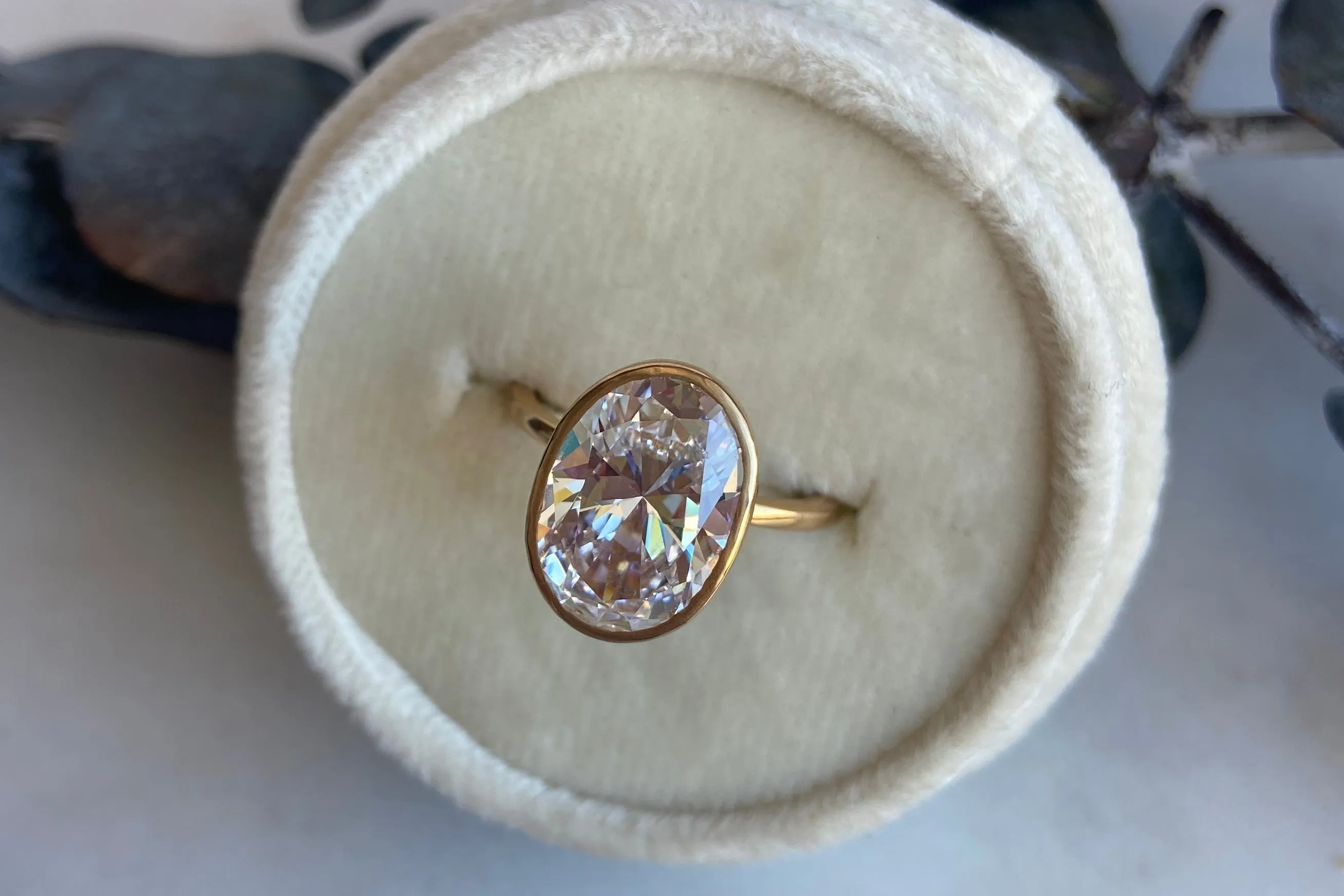 ALLIE (oval)