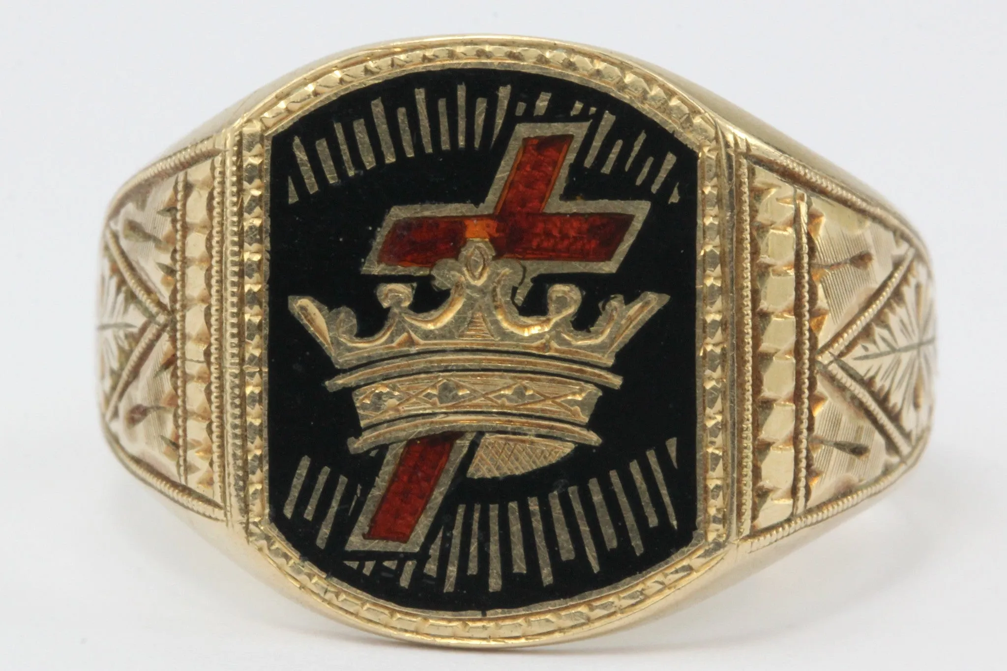 Antique 10K Gold & Enamel Masonic Knights Templar Ring Blood Red Passion Ring