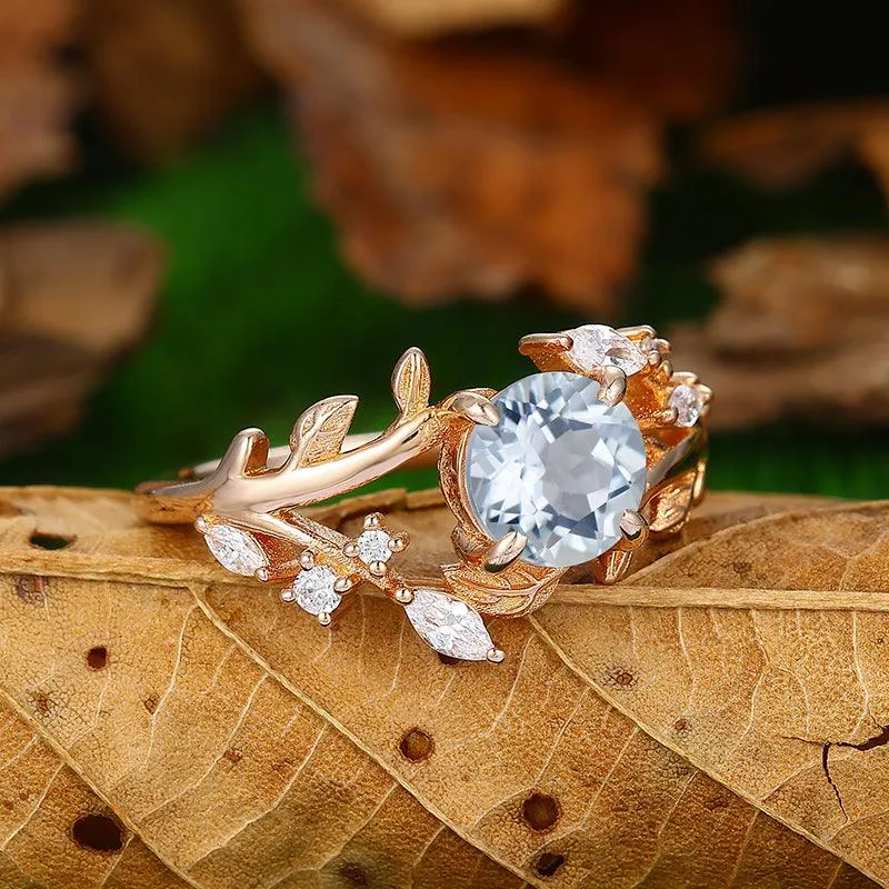 Antique Round Shaped Aquamarine Art Deco Natural  Leaf Vine Ring
