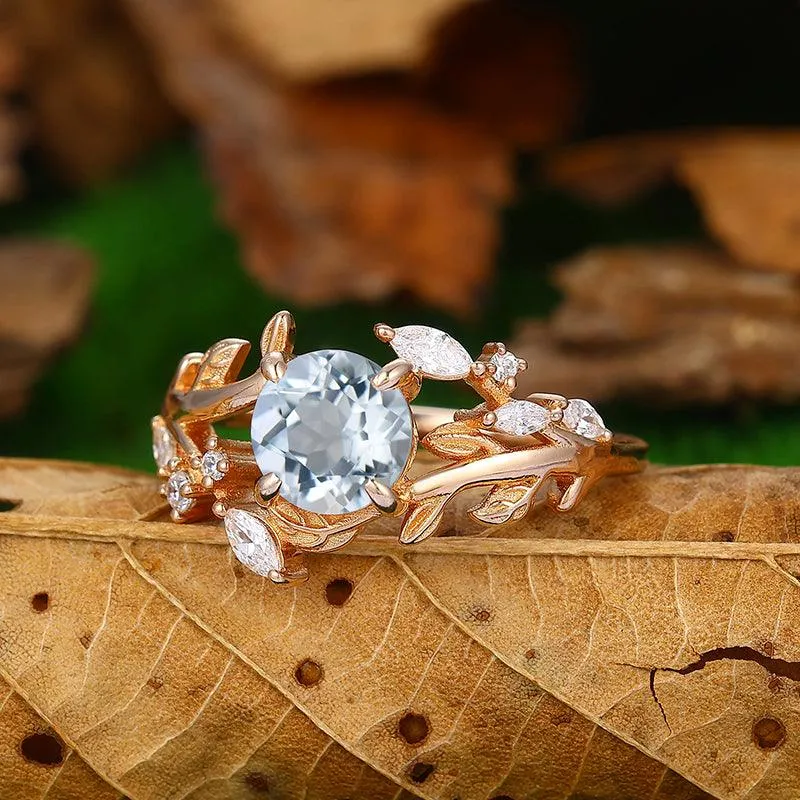 Antique Round Shaped Aquamarine Art Deco Natural  Leaf Vine Ring