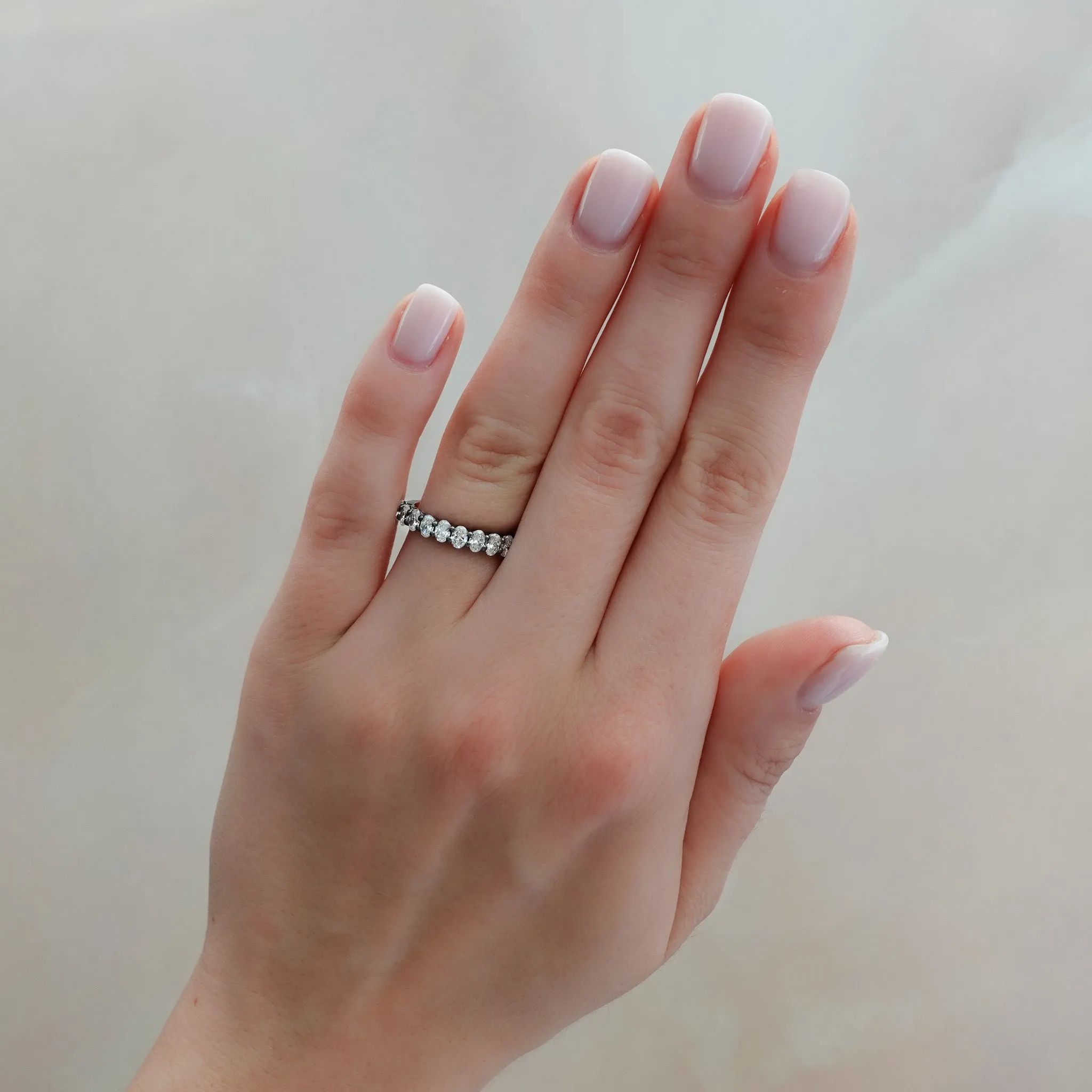 Blackened Petite Shared Prong Wedding Band with Oval Diamonds