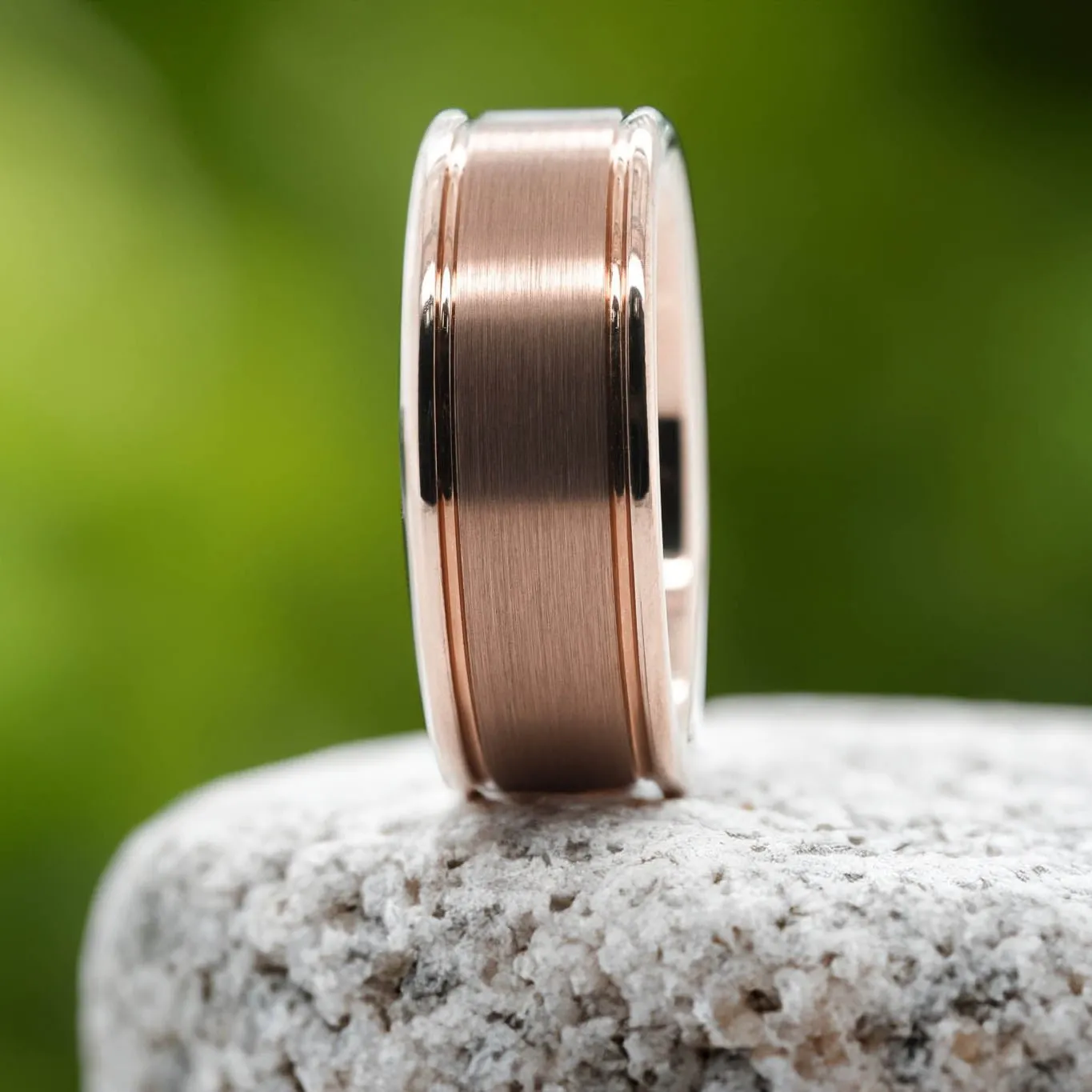 Brushed Rose Gold Band / High Polished Walls - 8mm
