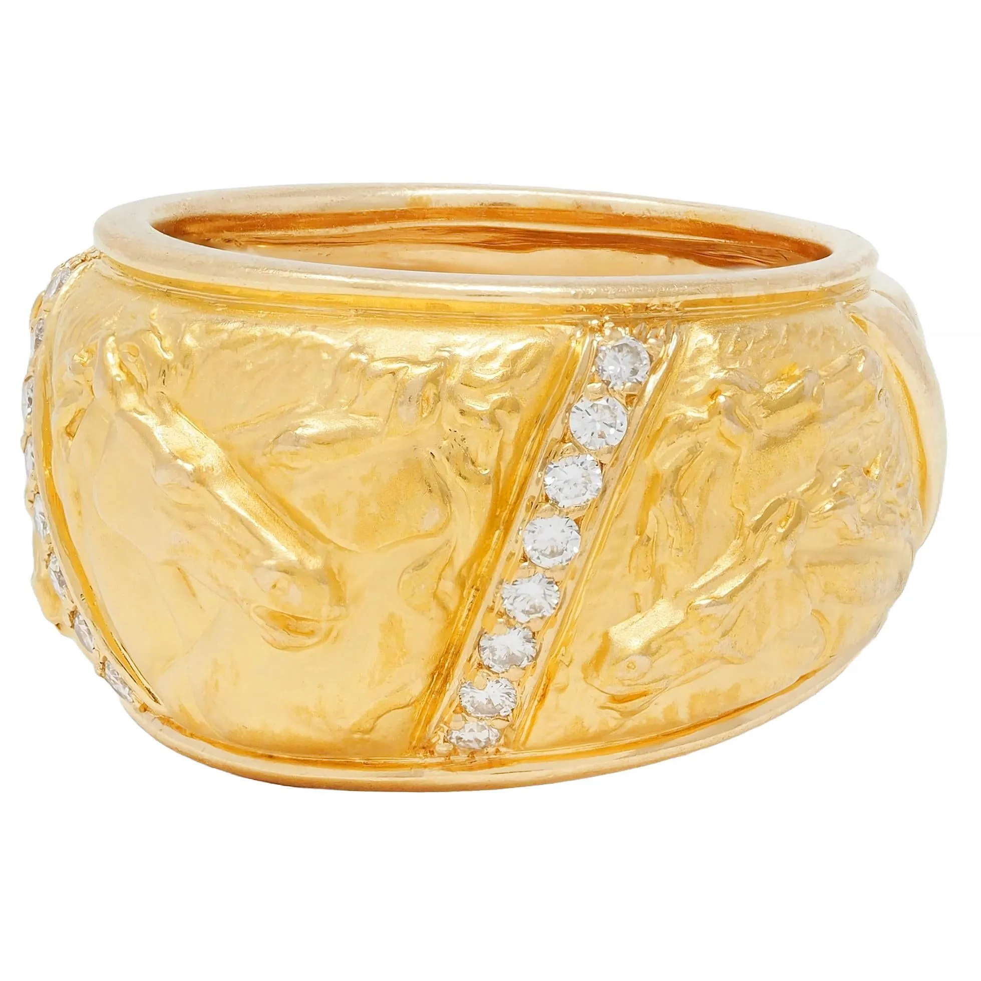 Carrera y Carrera 1990's Diamond 18 Karat Yellow Gold Repoussé Horse Vintage Band Ring