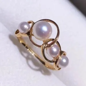 Circle Plate Japanese Akoya Pearl Ring in 18K Yellow Gold