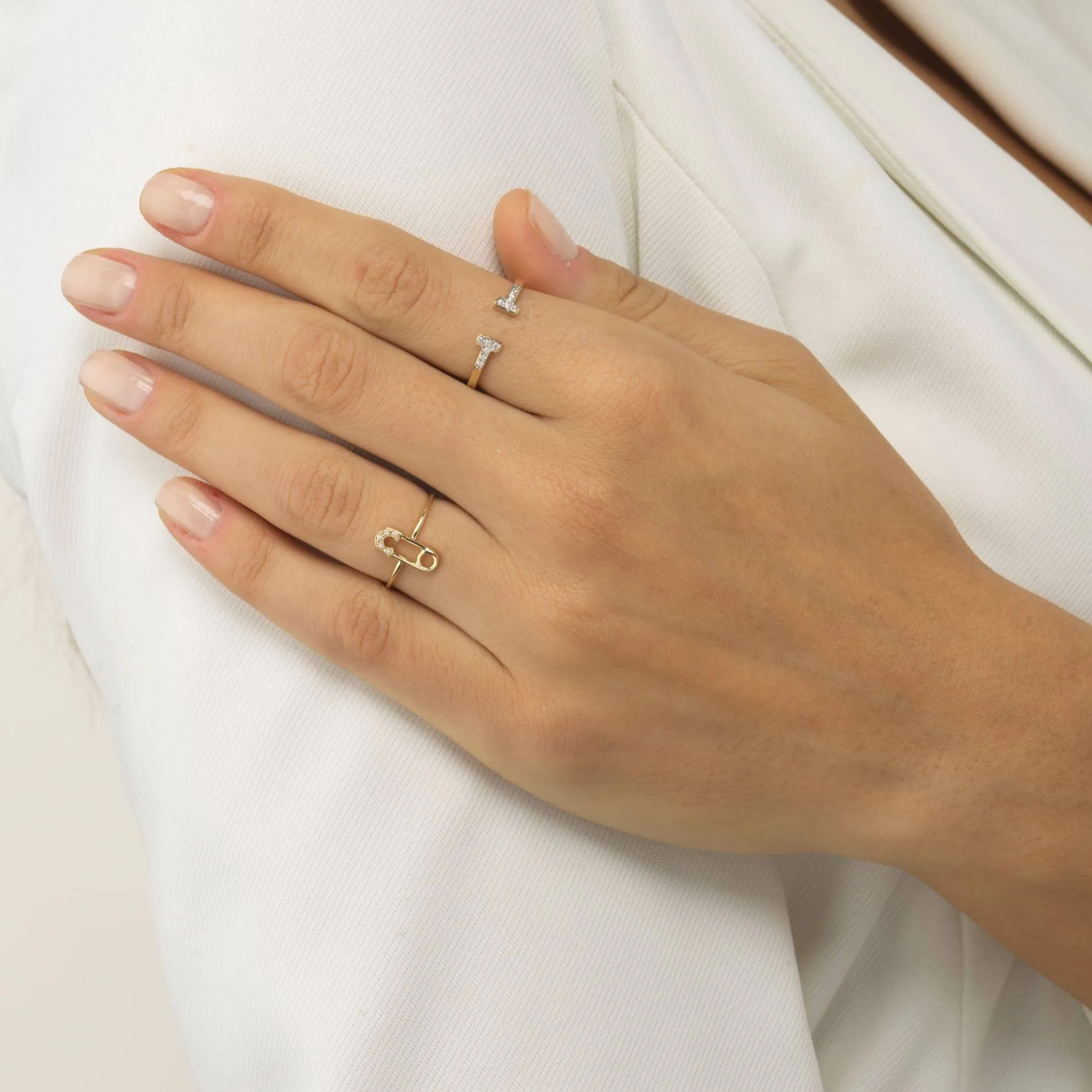 Diamond Bar Ring 14K