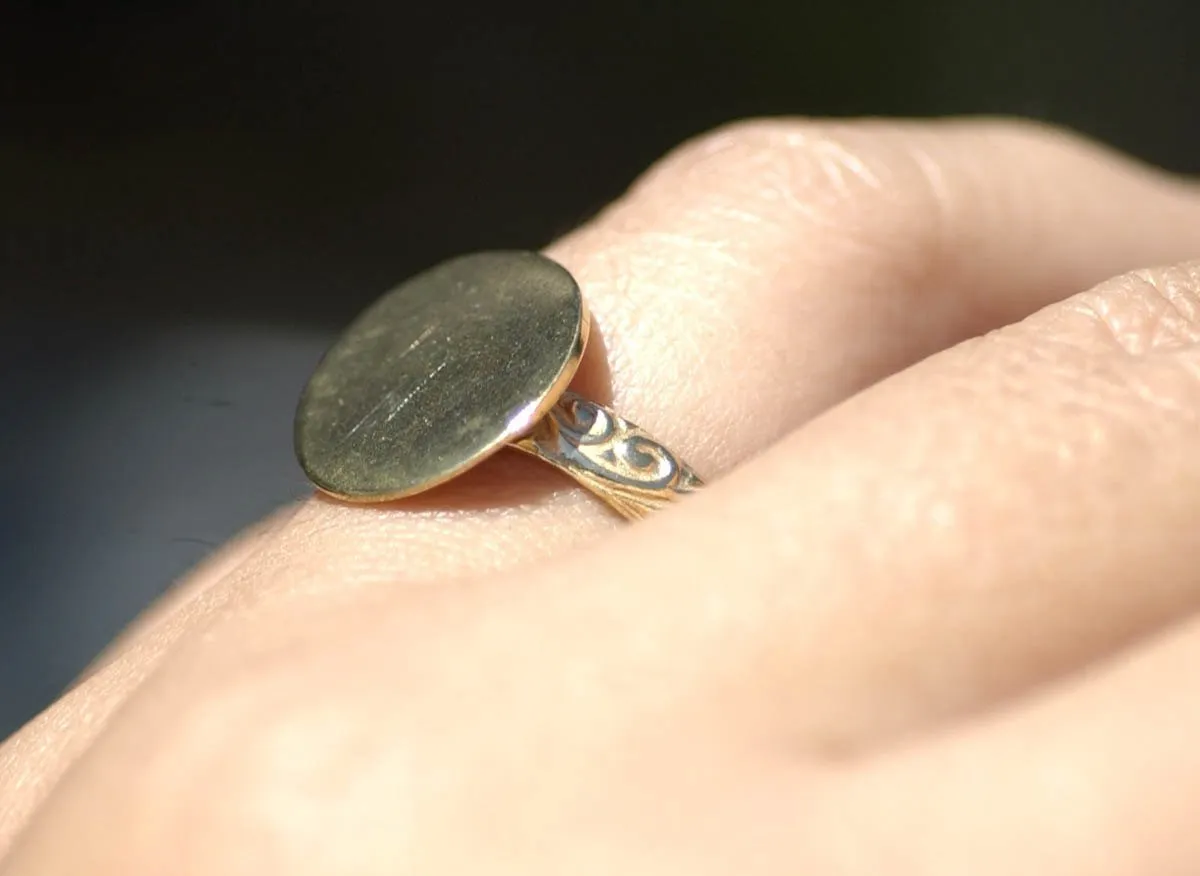 Flourish Pattern Ring 14mm Round Glue Pad - DIY Ring Blank