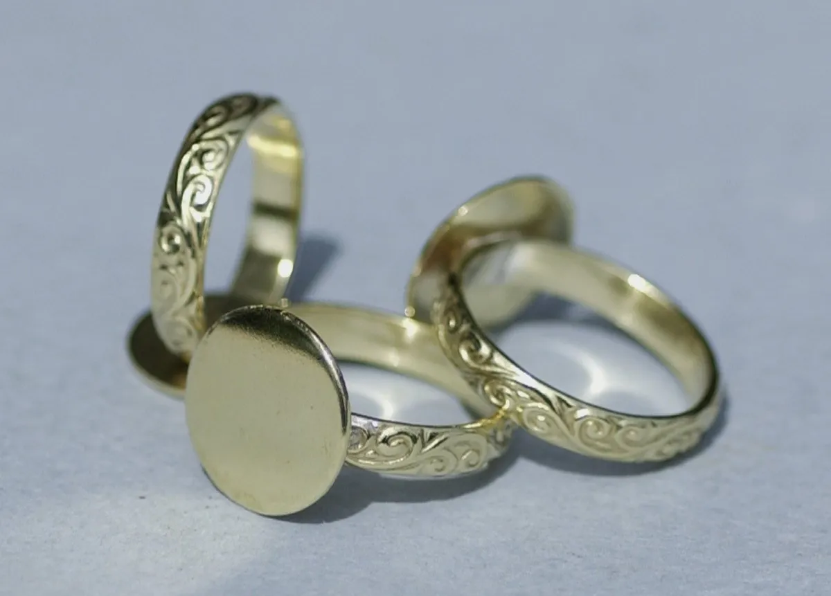 Flourish Pattern Ring 14mm Round Glue Pad - DIY Ring Blank