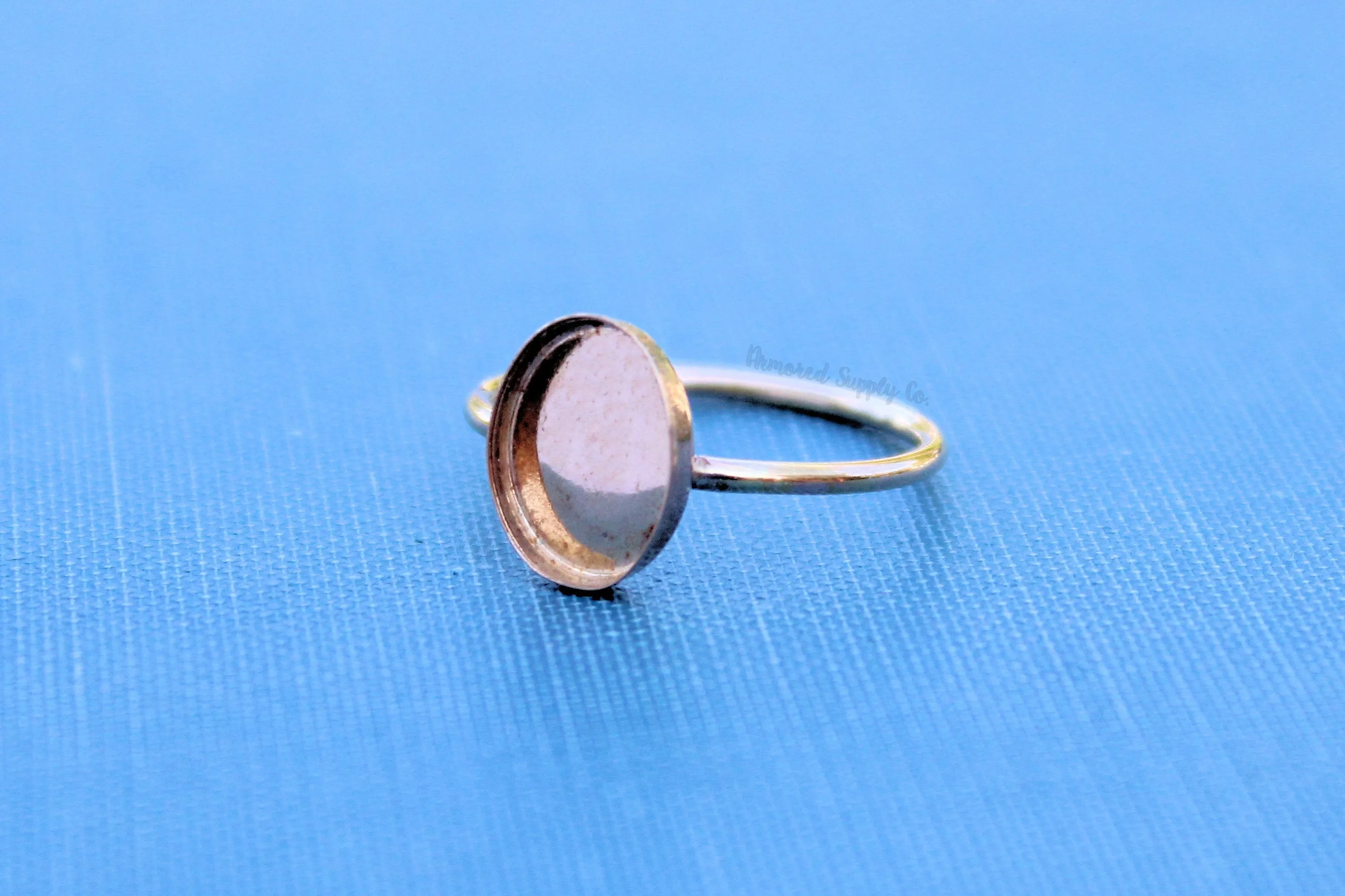 Gold Filled Oval 12x10mm Bezel Cup Ring blank - 16g RING BAND