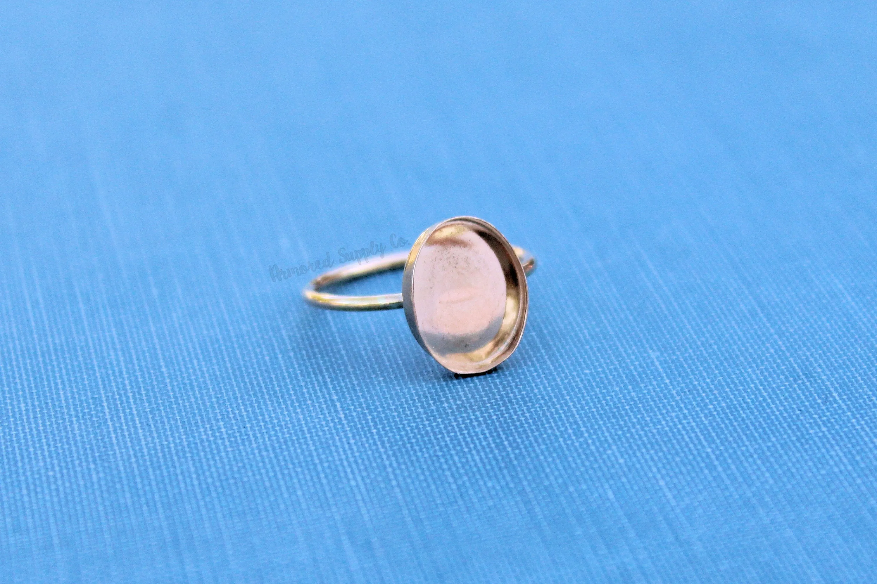 Gold Filled Oval 12x10mm Bezel Cup Ring blank - 16g RING BAND