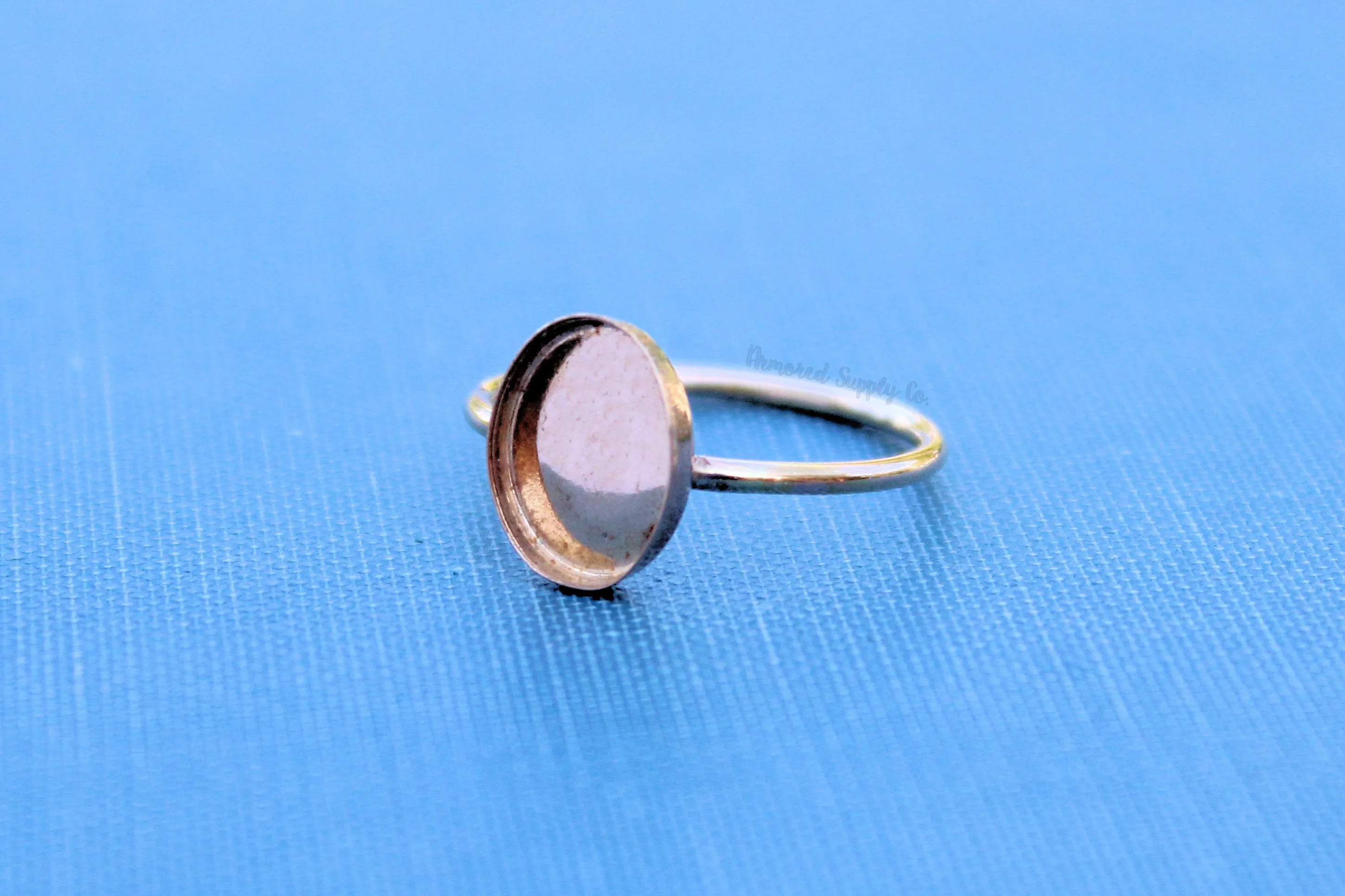 Gold Filled Oval 12x10mm Bezel Cup Ring blank - 16g RING BAND