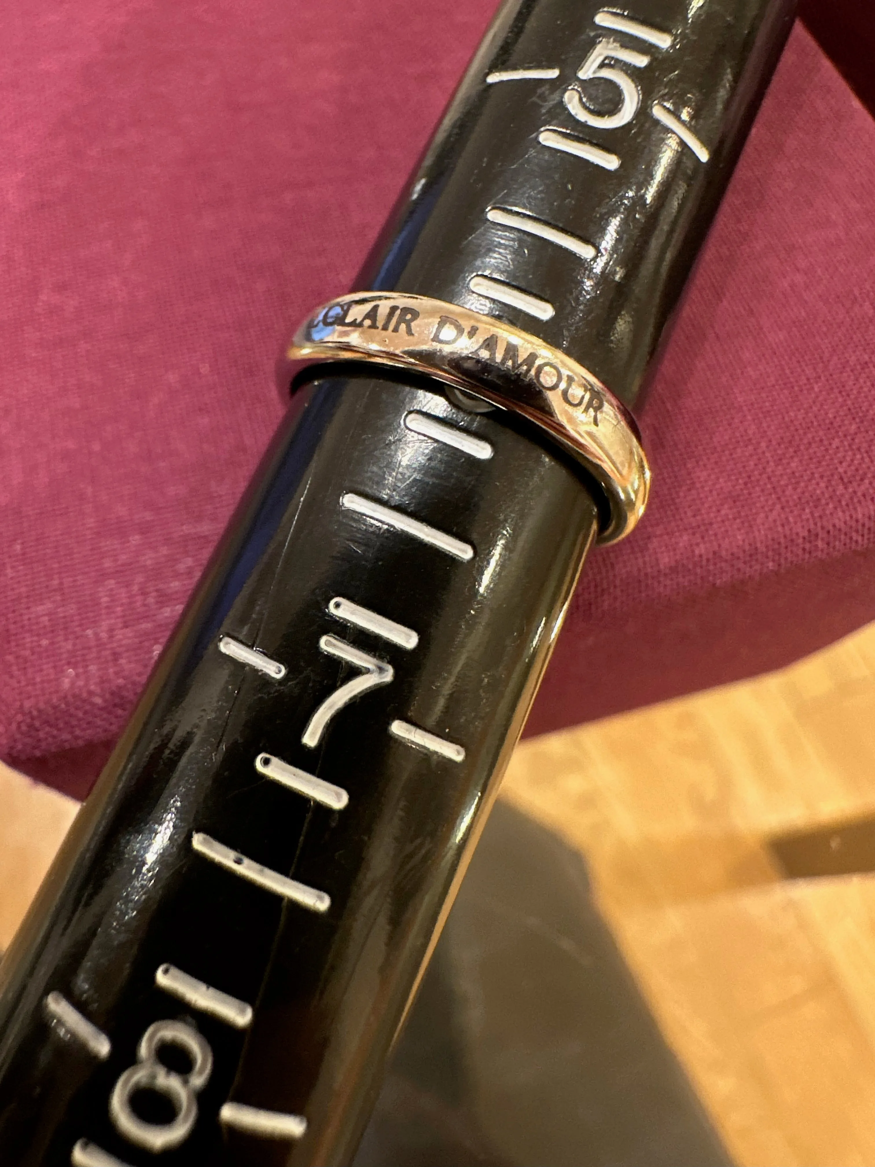 Gucci Interlocking G Heart Lightning Charm Ring