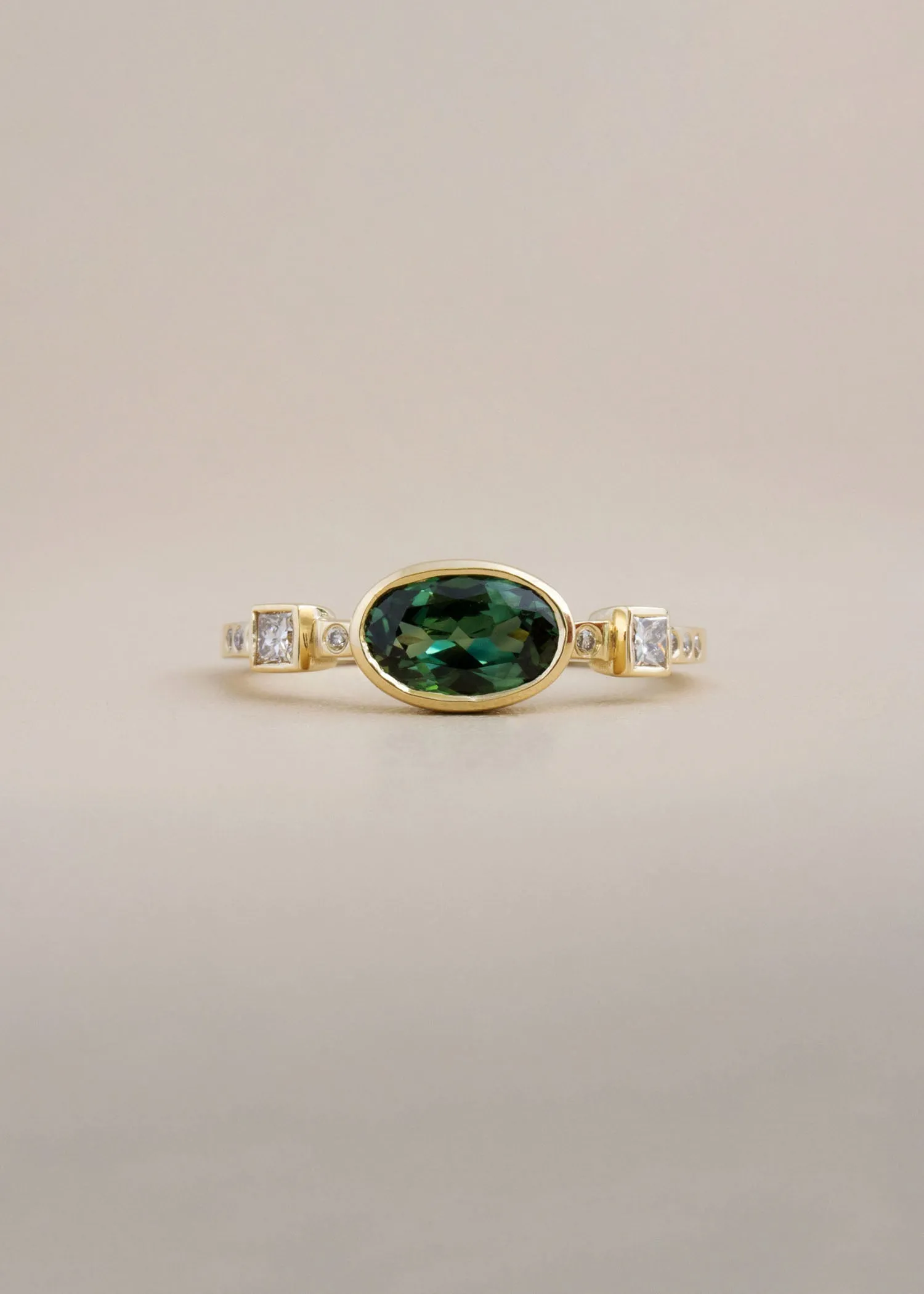 In Stock | Hikaru Ring No.12 - Oval Green Australian Sapphire