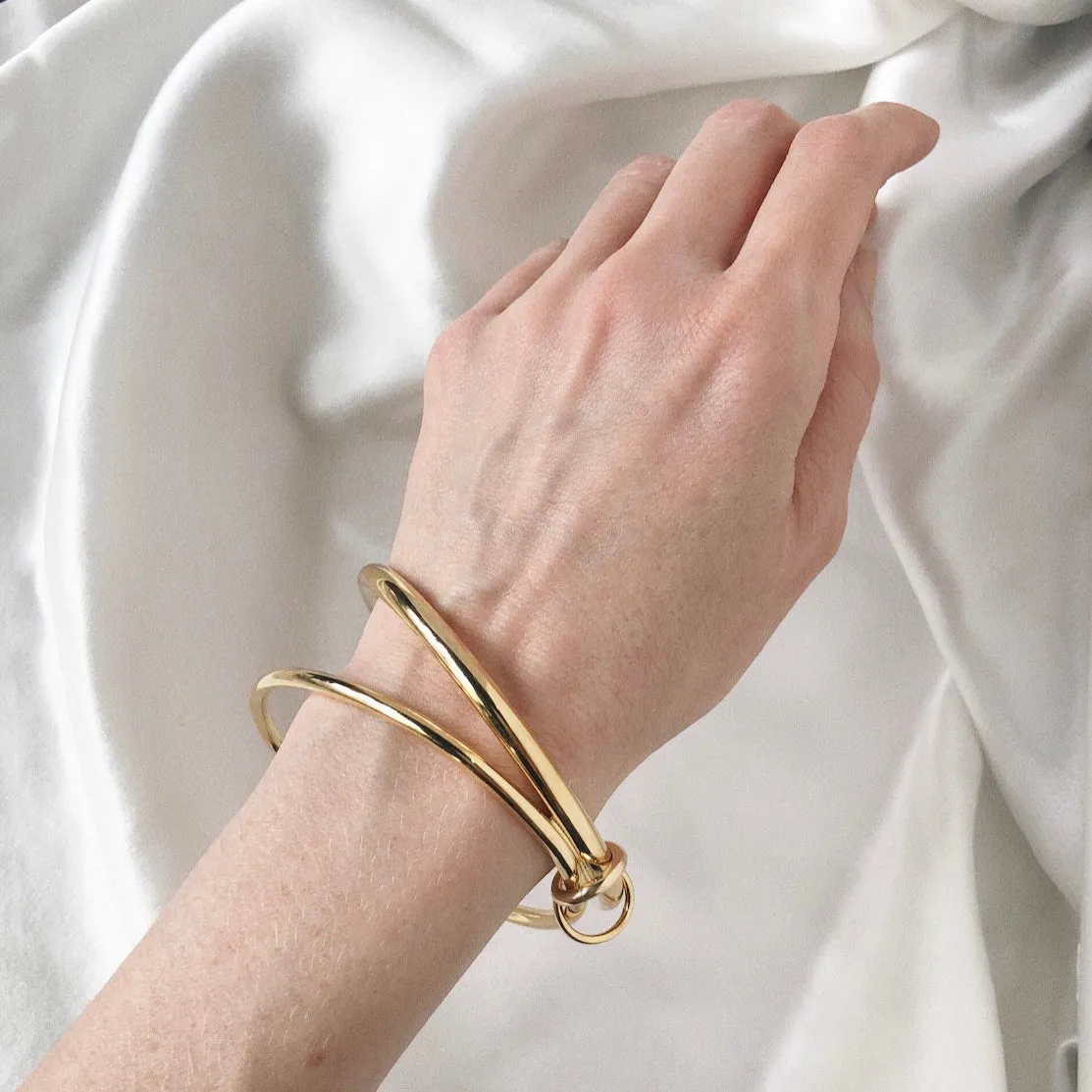 Infinity Bracelet in Gold