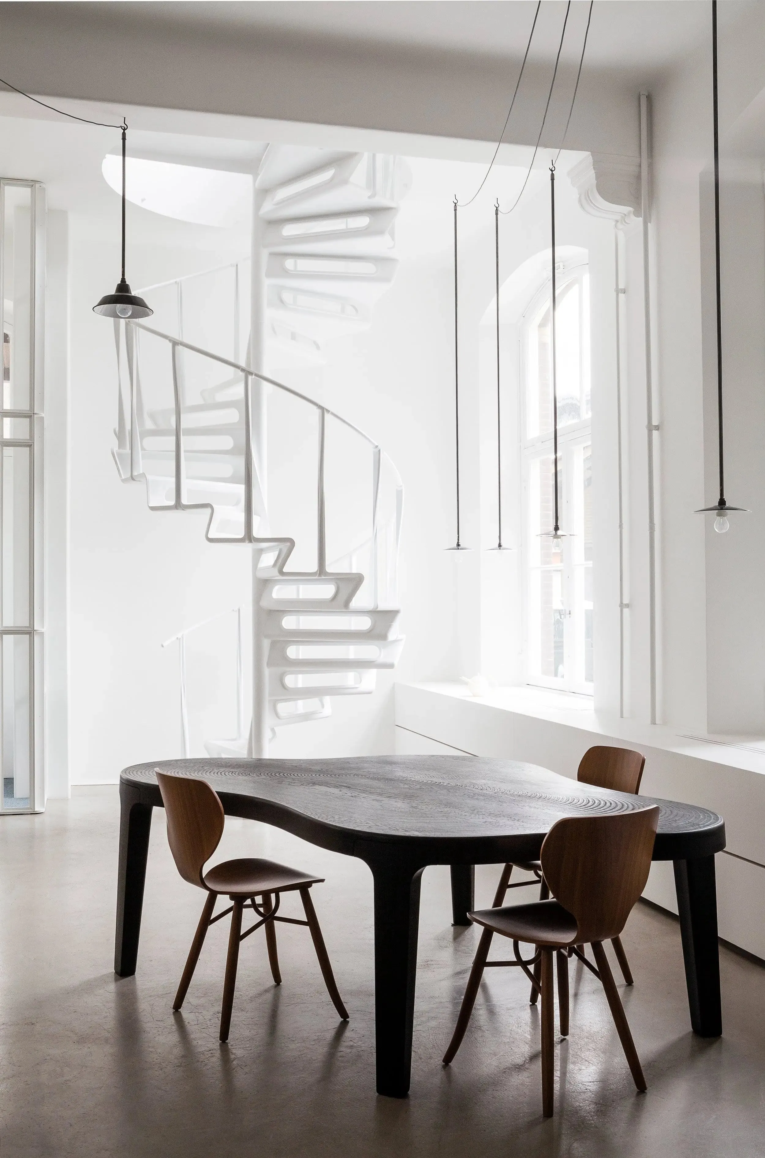Isola - Dining Table