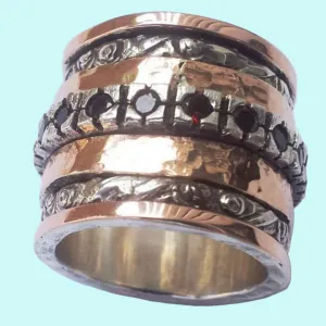 Israeli spinner ring rose gold spinner ring, 9 ct rose gold ring sterling silver, set with garnets.