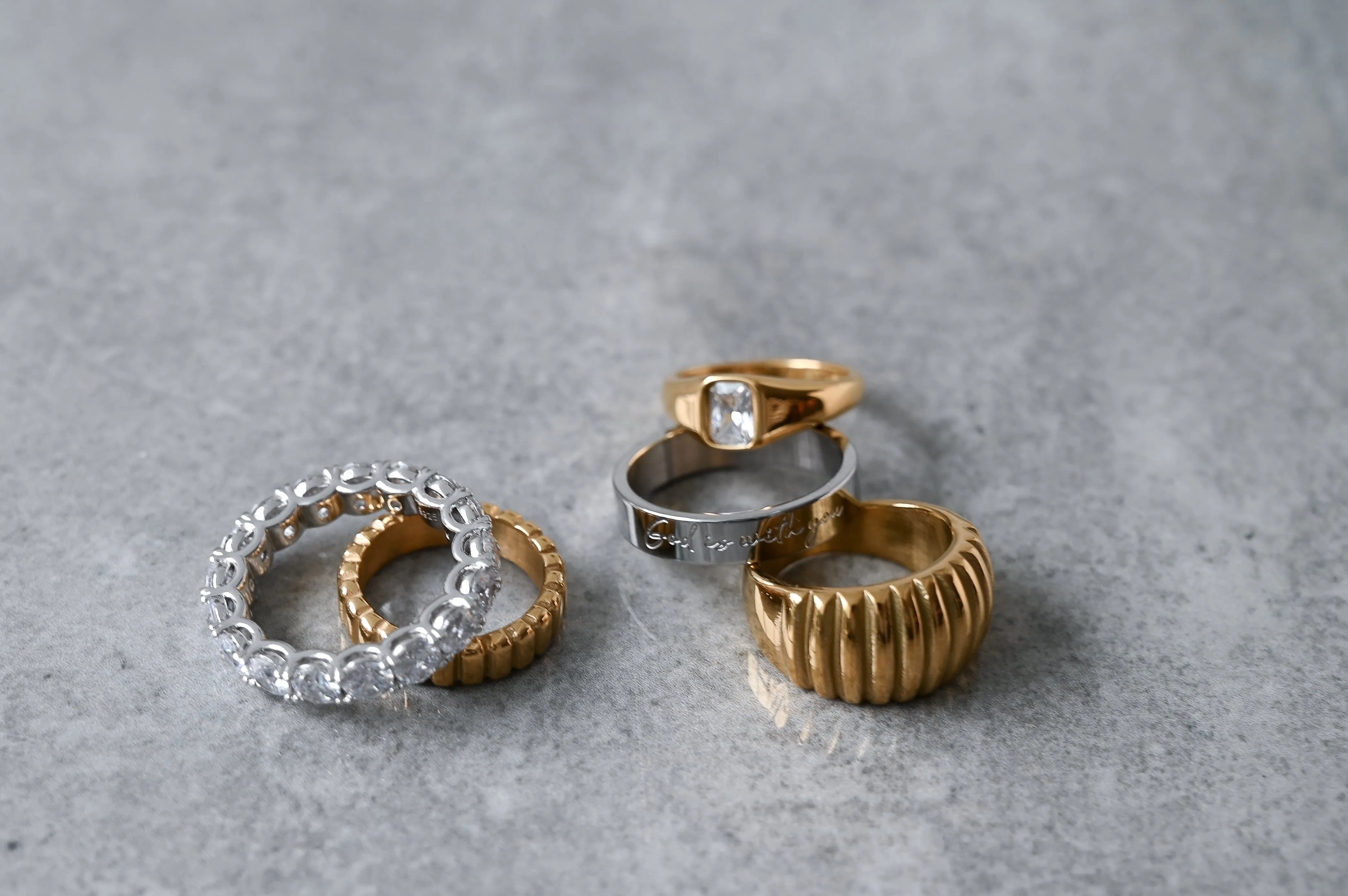Lea Dome Ring