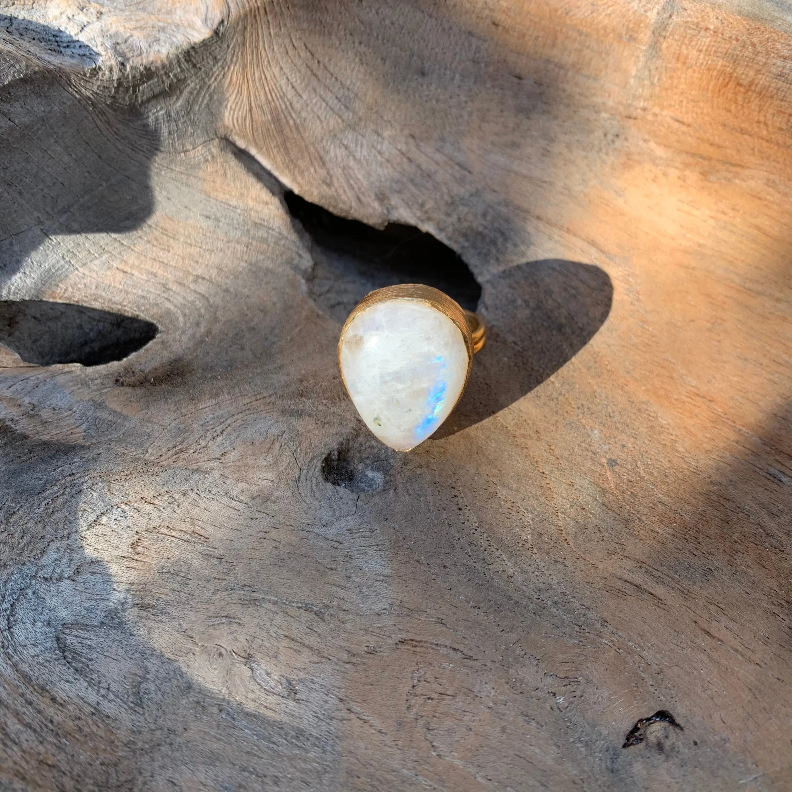 Moonstone Ring in Gold