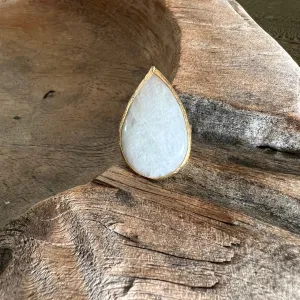 Moonstone Ring in Gold