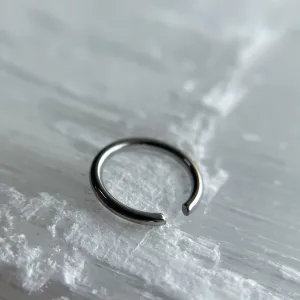 Niobium Captive Bead Ring