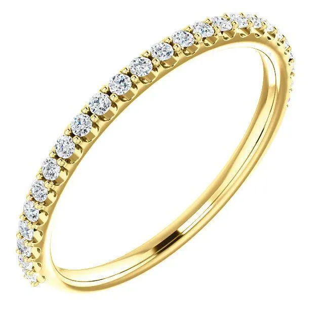 Oval Center Stone 4 Prongs Diamond Accent Ice Cathedral Solitaire Ring