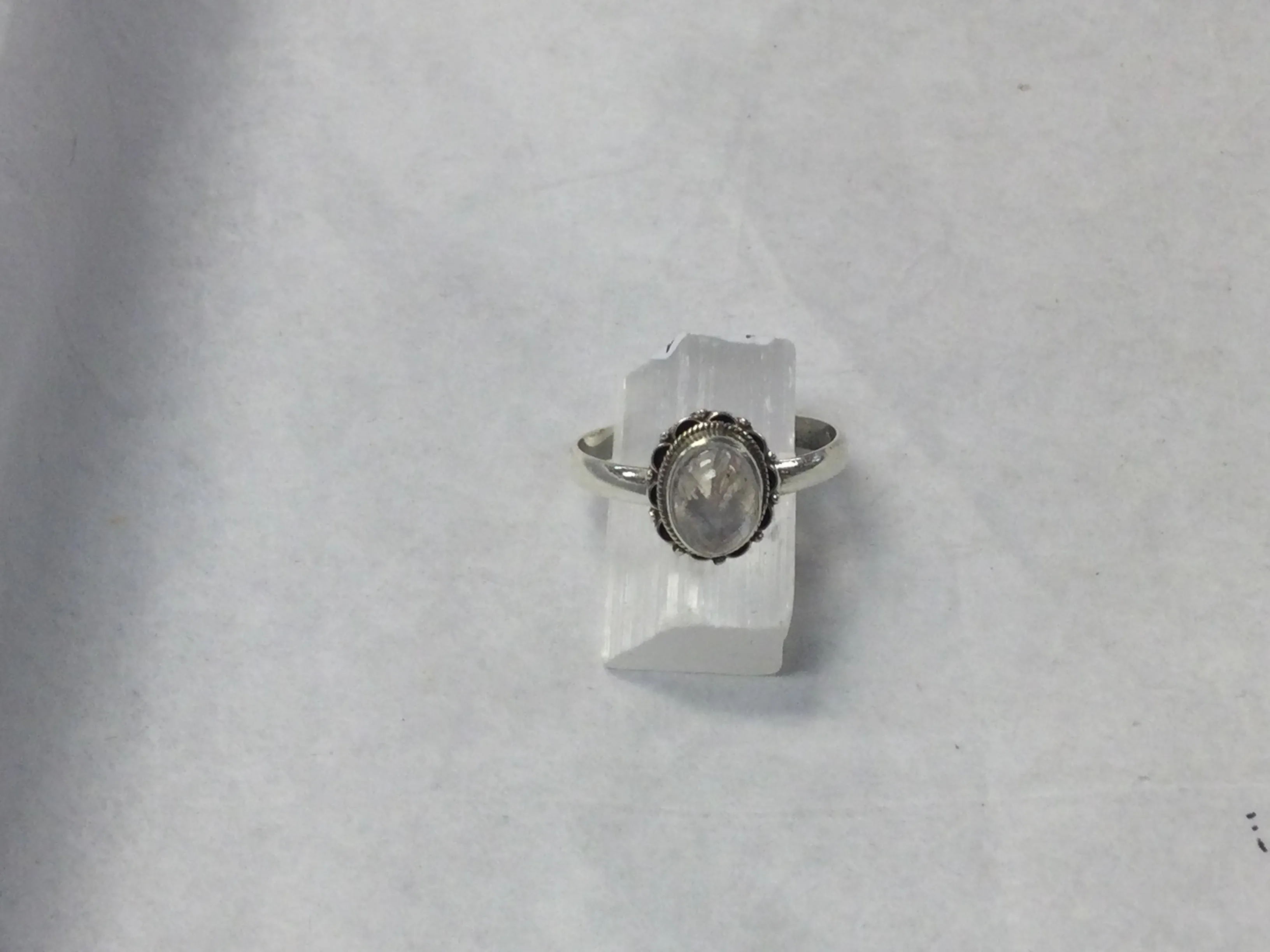 Oval Flower Style Ring