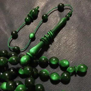 Pearlescent Prophetic Green Galalith