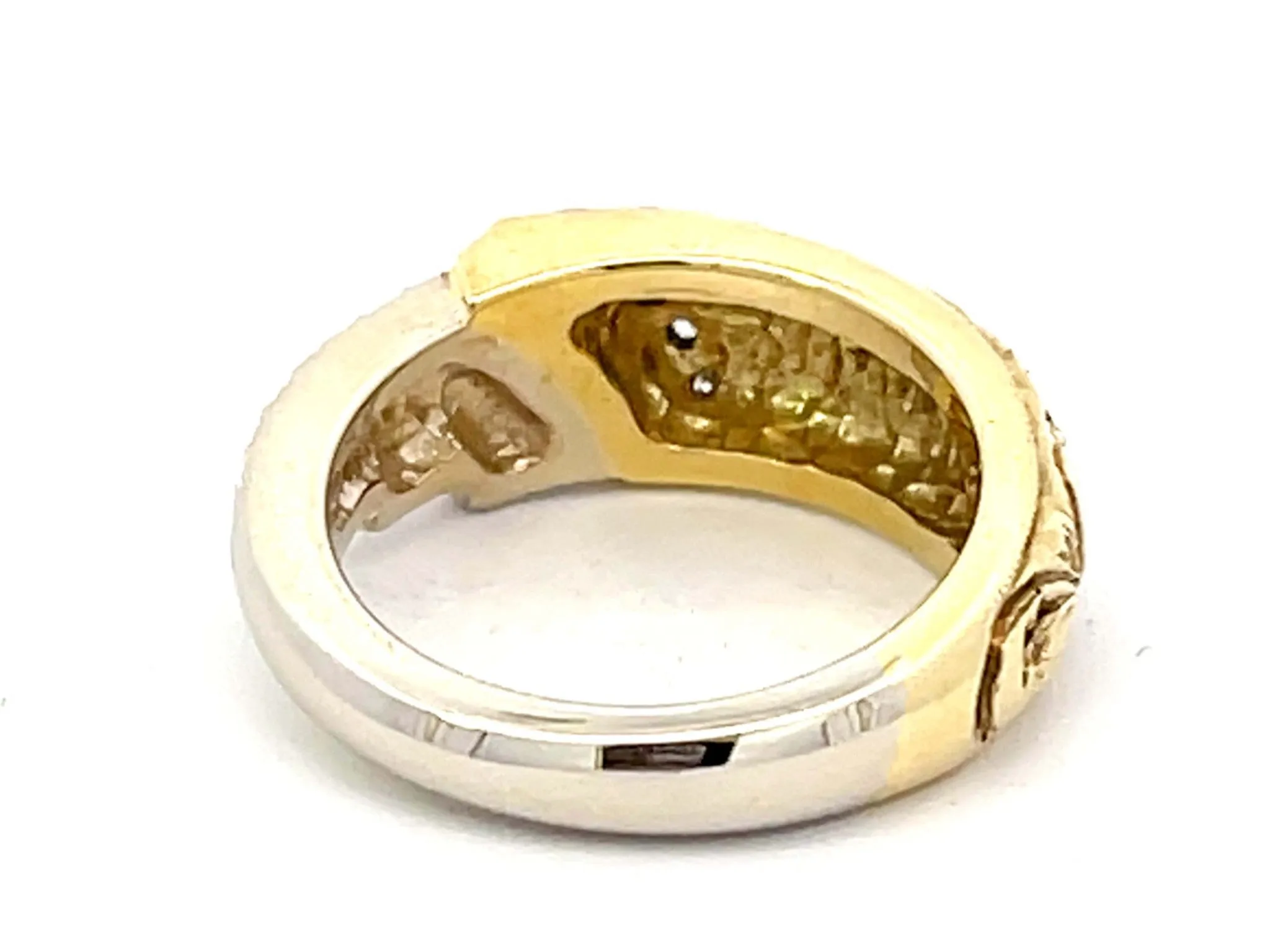 Plumeria Diamond Two Toned Textured Ring in 18k Gold