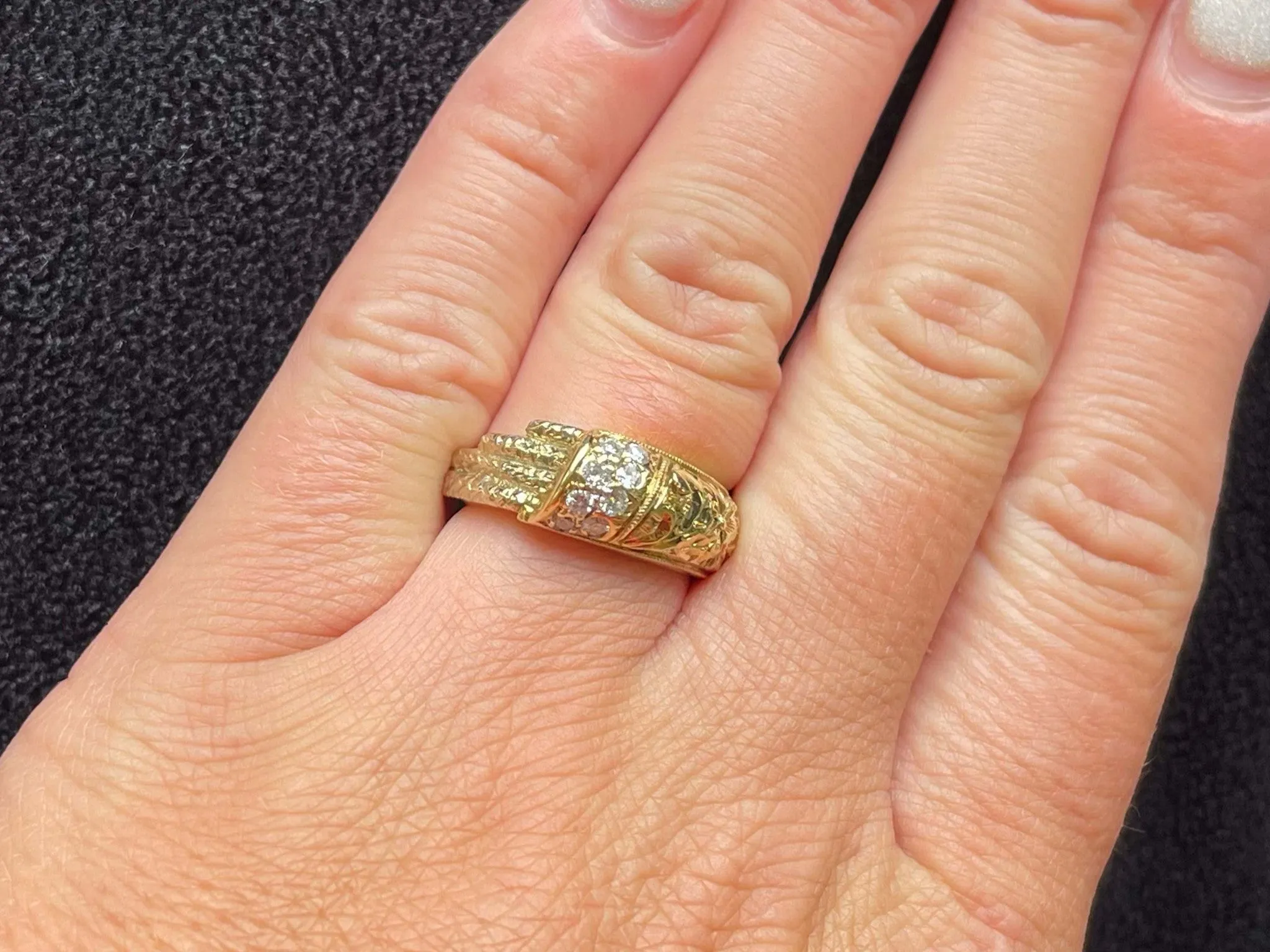 Plumeria Diamond Two Toned Textured Ring in 18k Gold