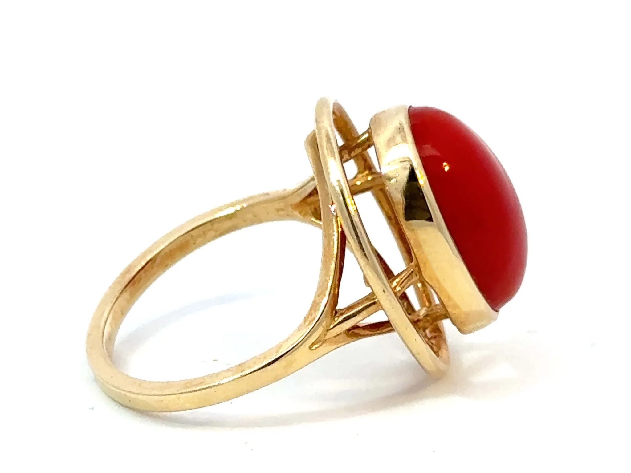 Red Aka Coral Cabochon Ring 14k Yellow Gold