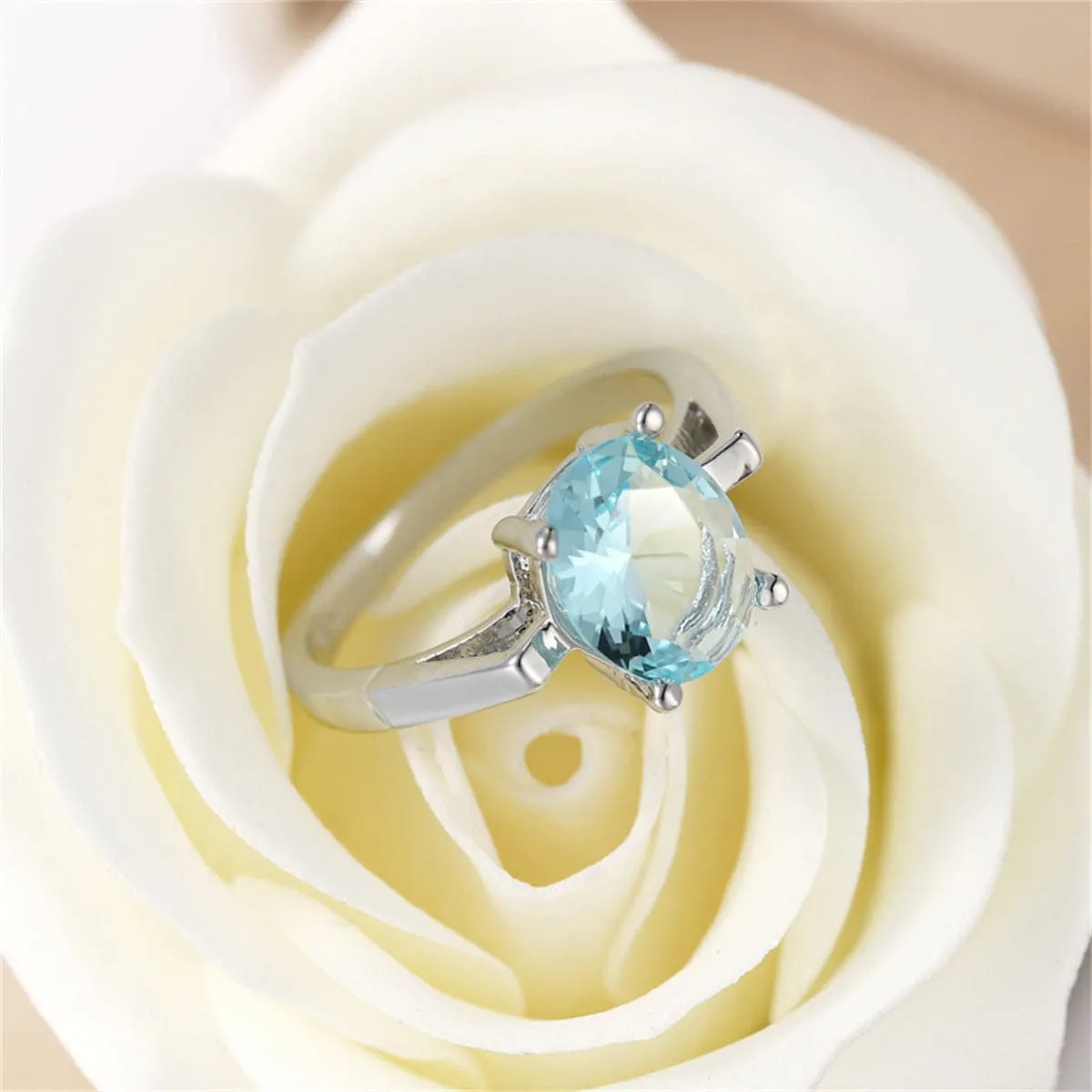 Sea Blue Crystal & Silver-Plated Openwork Geometric Oval-Cut Ring