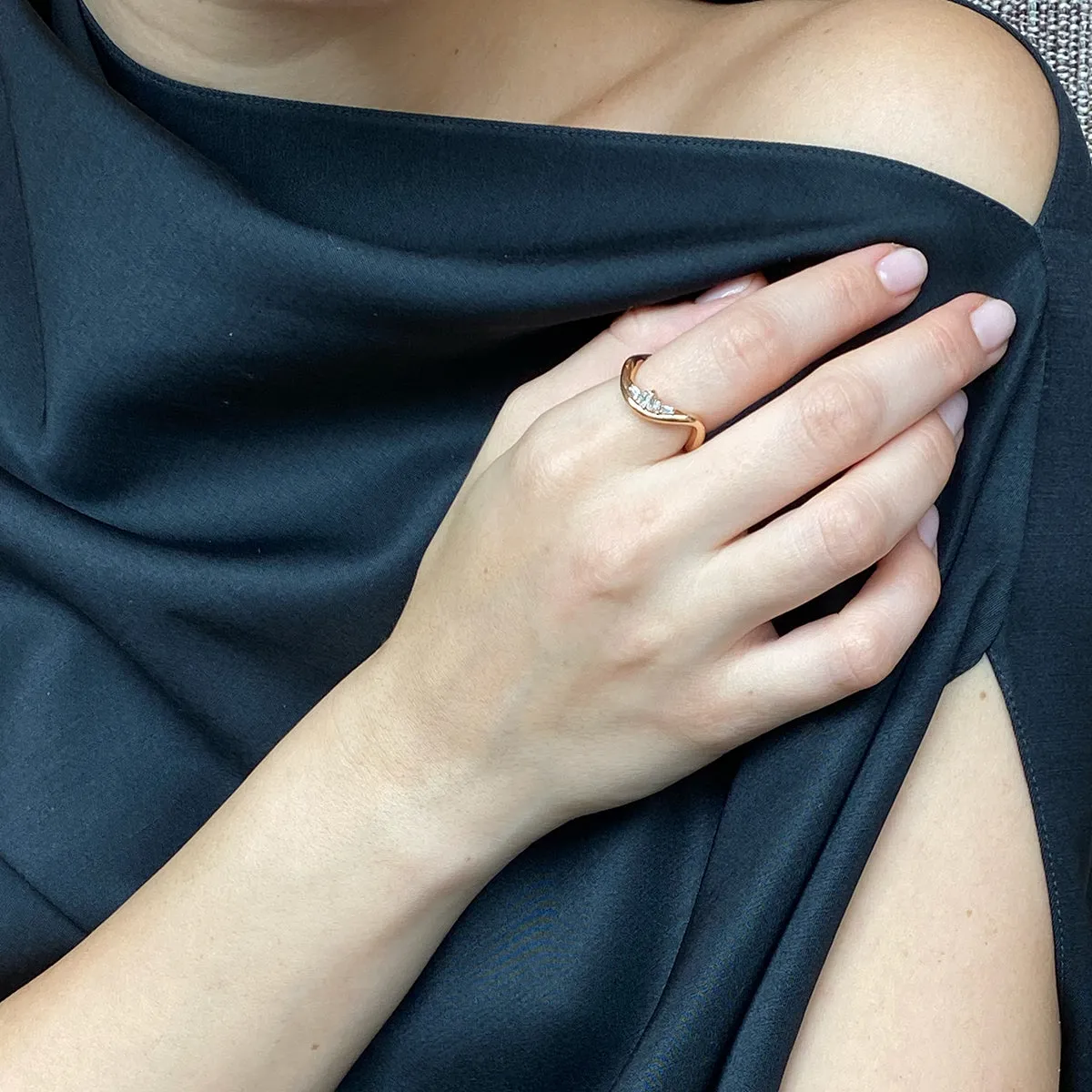Twist Ruched Ring - Diamond